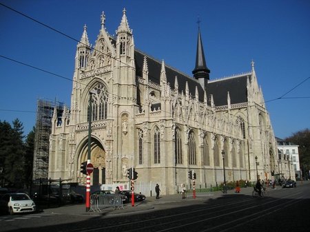 ブリュッセル　最高裁北　教会　２
