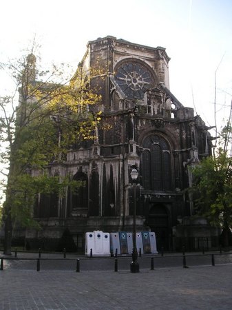 聖カトリーヌ教会　１